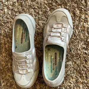 Skechers, Memory foam shoes